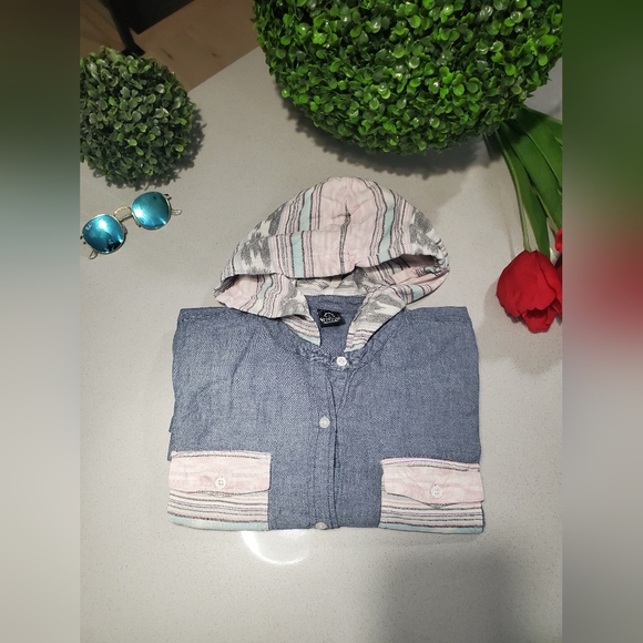 EMPYRE 👸 Beau chemisier à capuchon effet denim avec motifs...péruviens?🤔🤔 - Picture 8 of 8